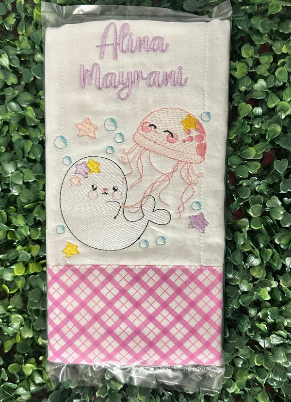 Ballena y Medusa
